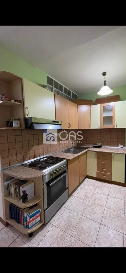 Apartament 1+1 me qera në Myslym Shyri, Tiranë, 50 m². Foto 1 nga 10