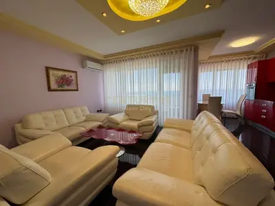 Apartment 2+1 for rent in Currila, Durrës, 96 m². Photo 2 of 12