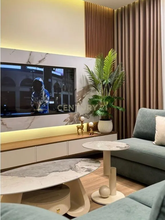 Apartament 2+1 me qera në Sheshi Pranvera, Durrës, 120 m². Foto 1 nga 6