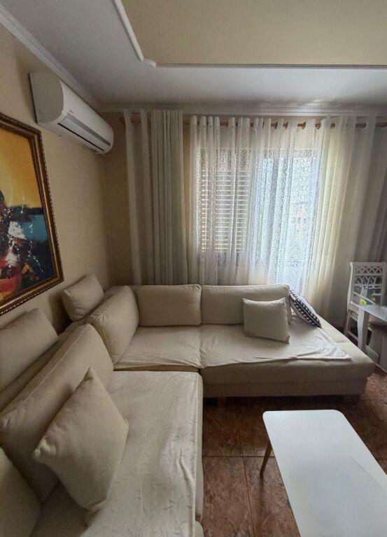 Appartamento 2+1 in affitto a Kopshti i Fëmijëve 5 Yjet (Çerdhe), Tirana, 90 m²