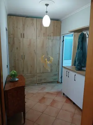 Apartament 2+1 me qera në Rruga Xhanfize Keko, Tiranë, 56 m². Foto 5 nga 8