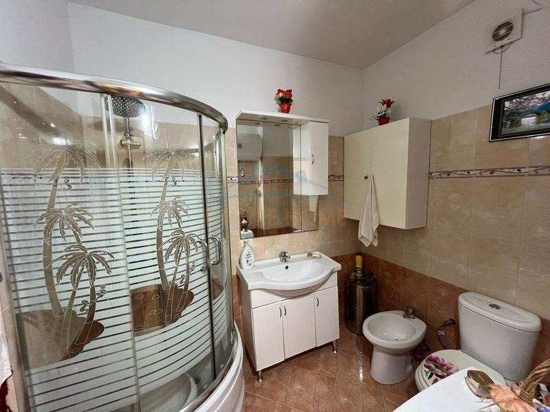 Apartament 3+1 në shitje në Shetitorja, Sarandë, 120 m². Foto 8 nga 8