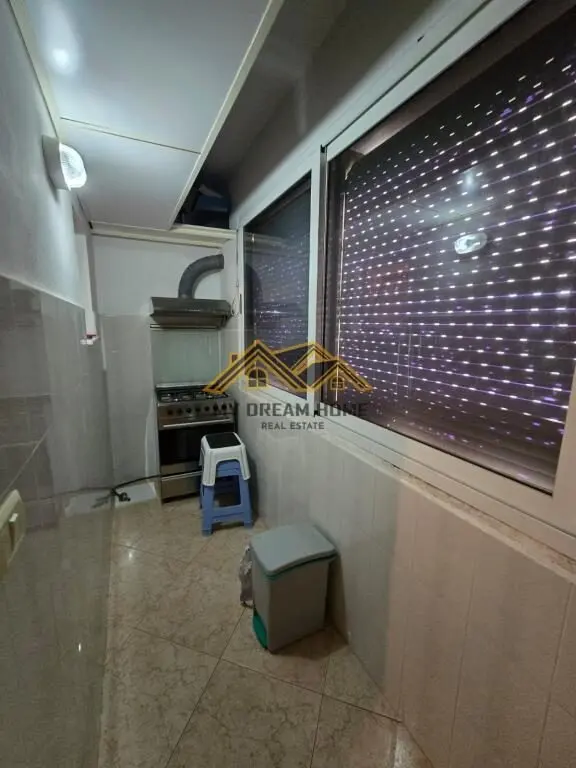 Appartamento 2+1 in vendita a Stacioni i Trenit, Durazzo, 83 m²