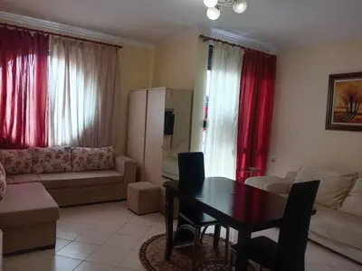 Appartamento 2+1 in affitto a Qendra Globe, Tirana, 100 m². Foto 8 di 8