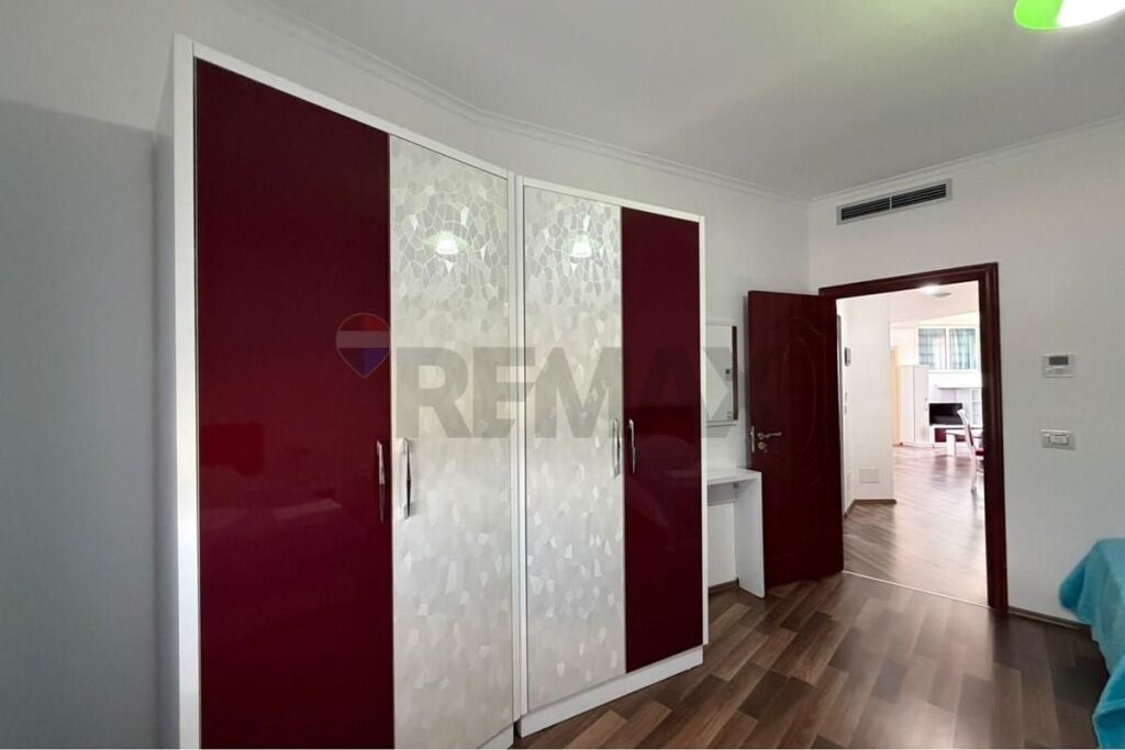 Appartamento in vendita a Farkë, Tirana, 83 m². Foto 2 di 3