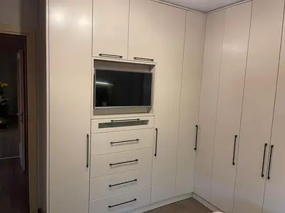 Apartament 2+1 me qera në Pallati me Shigjeta, Tiranë, 109 m². Foto 7 nga 12