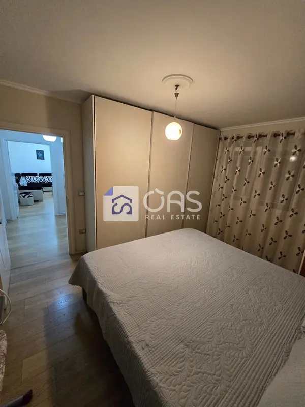 Appartamento 1+1 in affitto a Vasil Shanto, Tirana, 65 m²