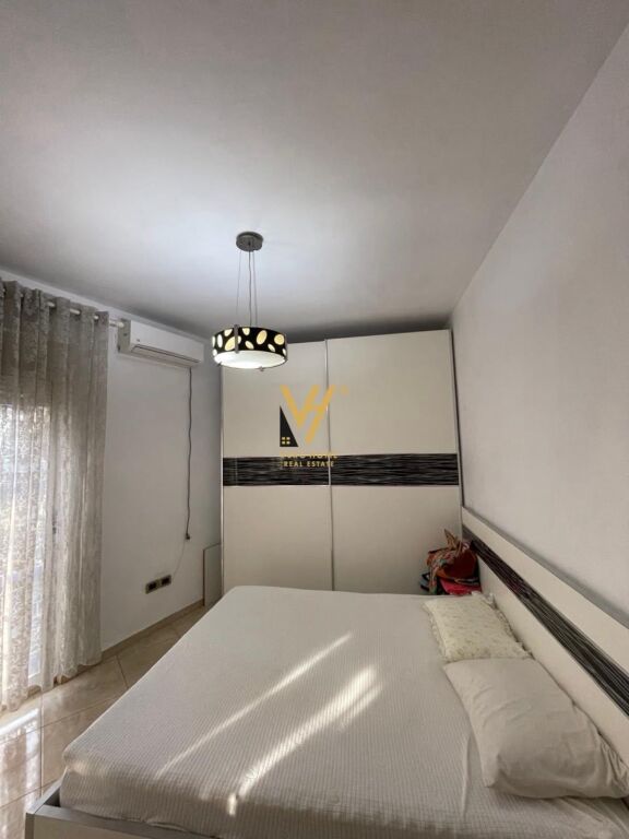 Apartament 2+1 me qera në Komuna e Parisit, Tiranë, 100 m². Foto 3 nga 3