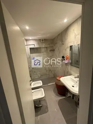Apartament 2+1 me qera në Rruga Karl Gega, Tiranë, 120 m². Foto 2 nga 11