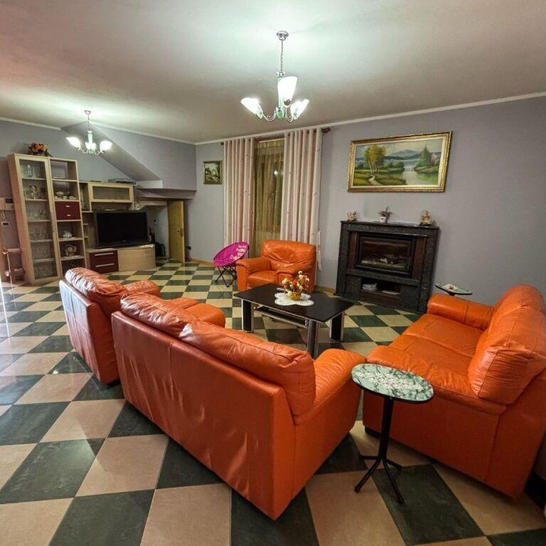 Vilë garsoniere në shitje në Marikaj, Tiranë, 300 m²