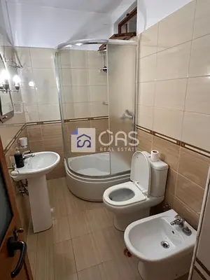 Apartament me qera në Bulevardi i Ri, Tiranë, 40 m². Foto 3 nga 3