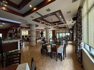 Locale in affitto a Porcelan, Tirana, 650 m². Foto 2 di 8