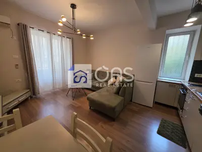 Apartament 1+1 me qera në Myslym Shyri, Tiranë, 65 m². Foto 2 nga 9