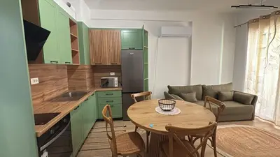 Apartament 1+1 me qera në Ali Demi, Tiranë, 48 m². Foto 2 nga 7