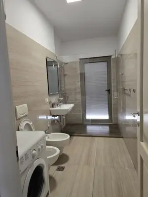 Apartament 3+1 me qera në Rruga e Bogdanëve, Tiranë, 100 m². Foto 4 nga 12