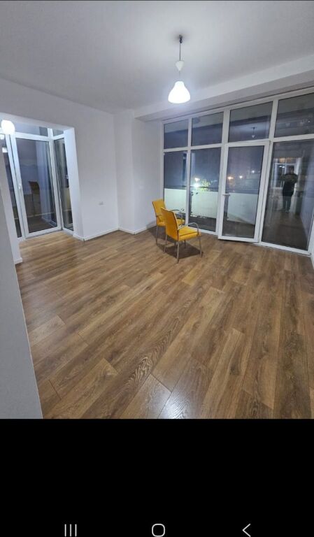 Office for rent in Komuna e Parisit, Tirana, 167 m². Photo 3 of 3