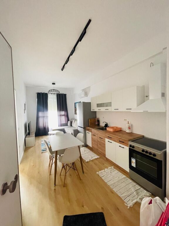 Apartment 1+1 for rent in Ali Demi, Tirana, 50 m². Photo 2 of 3