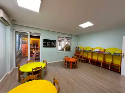Ambient biznesi me qera në Ish Blloku, Tiranë, 175 m². Foto 6 nga 11