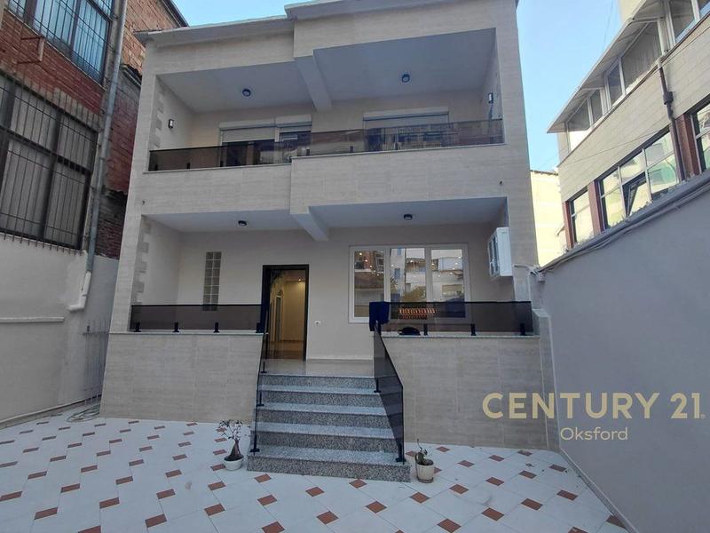 Villa in affitto a Rruga e Elbasanit, Tirana, 322 m²