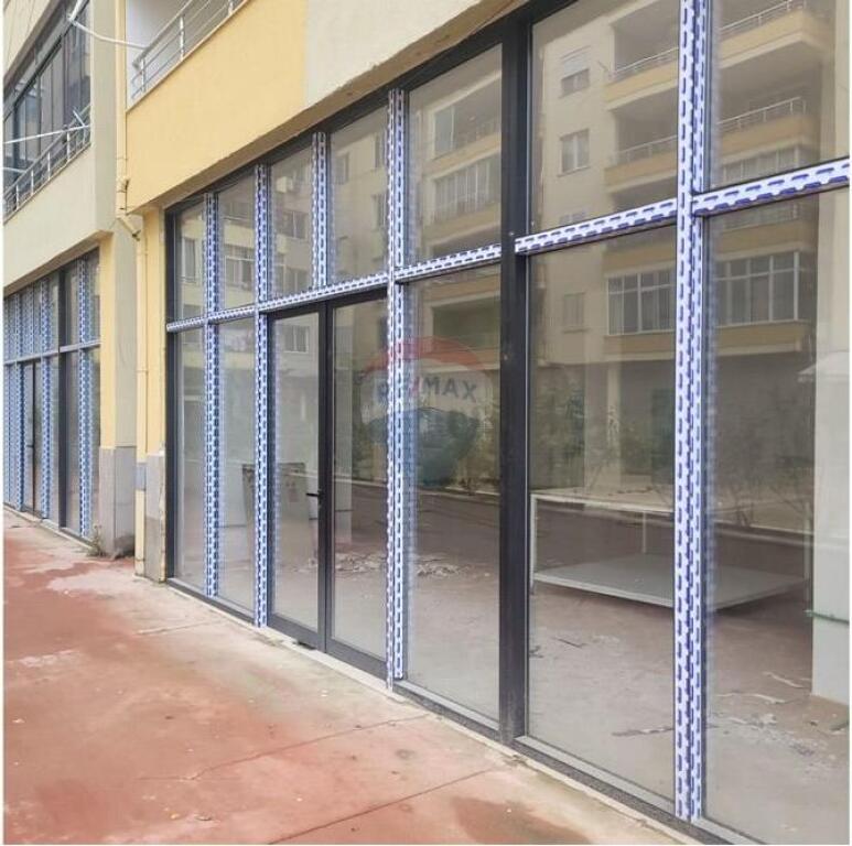 Shop for sale in Astir, Tirana, 330 m². Photo 3 of 3