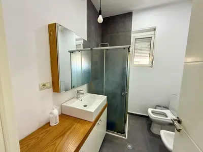 Apartament 1+1 me qera në Ish frigoriveri, Tiranë, 68 m². Foto 6 nga 7