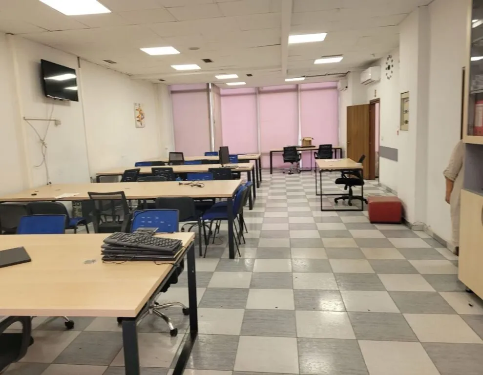 Commercial space for rent in Myslym Shyri, Tirana, 185 m². Photo 1 of 11
