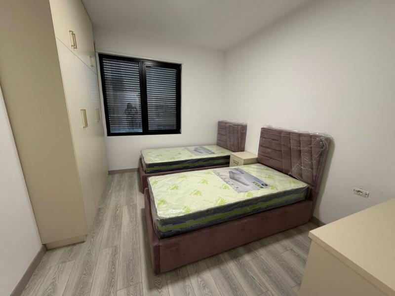 Apartament 2+2 me qera në Don Bosco, Tiranë, 100 m². Foto 9 nga 12
