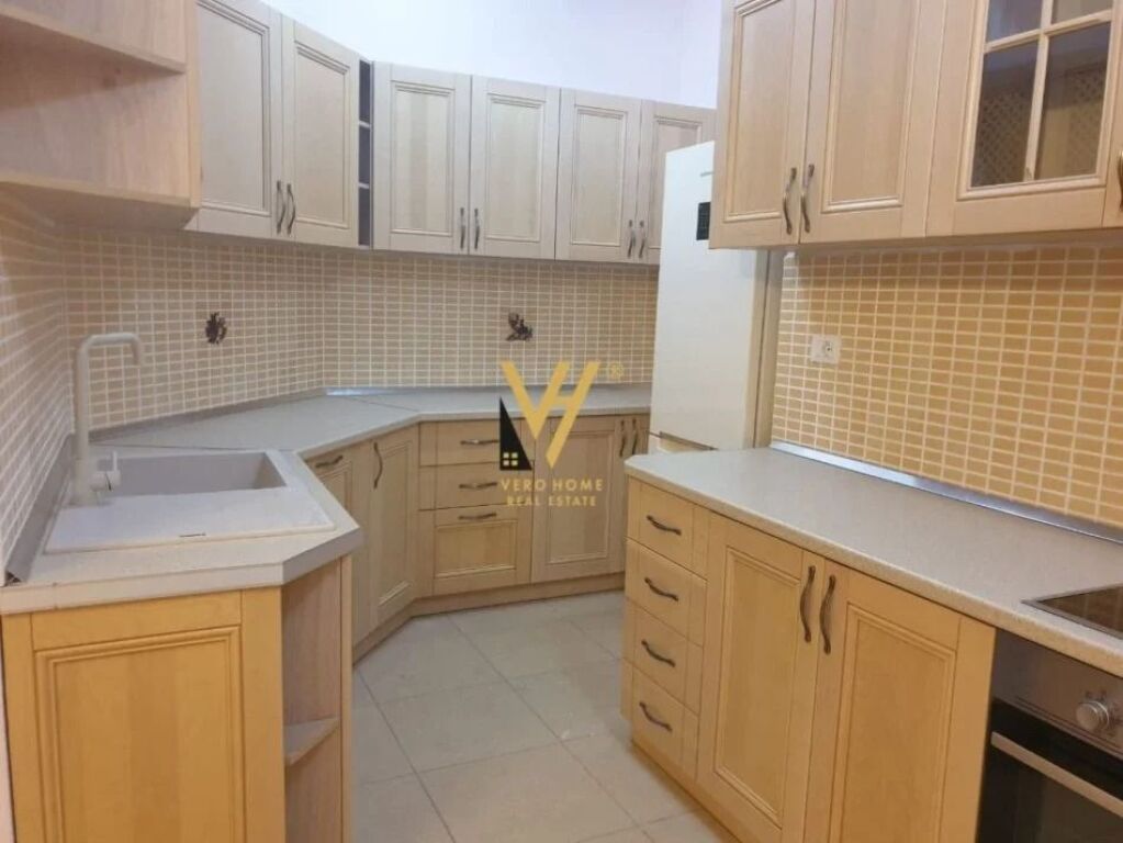 Apartament 3+1 me qera në Liqeni i Tiranës, Tiranë, 211 m². Foto 3 nga 3