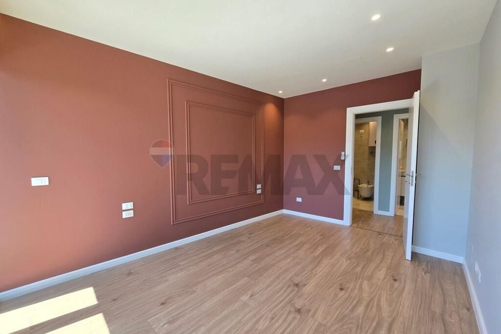 Ufficio in affitto a Lake View Residences, Tirana, 125 m². Foto 1 di 3
