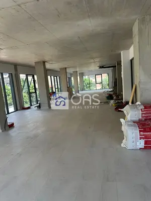 Ufficio in affitto a Rruga e Barrikadave, Tirana, 365 m². Foto 9 di 11