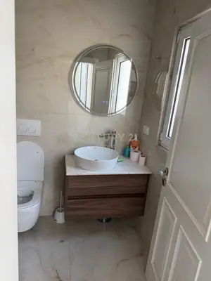 Apartament 2+1 me qera në Rruga Dora D'Istria, Tiranë, 90 m². Foto 9 nga 9