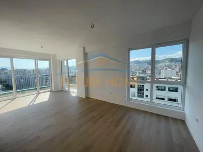 Apartament 3+1 në shitje në Komuna e Parisit, Tiranë, 137 m². Foto 3 nga 9