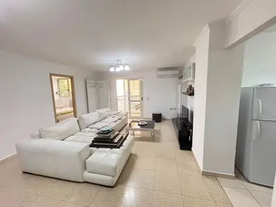 Appartamento 2+1 in affitto a Brraka, Tirana, 108 m². Foto 2 di 9