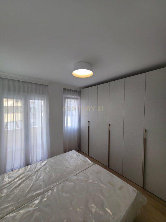 Apartament 1+1 në shitje në Qendra Globe, Tiranë, 65 m². Foto 6 nga 9