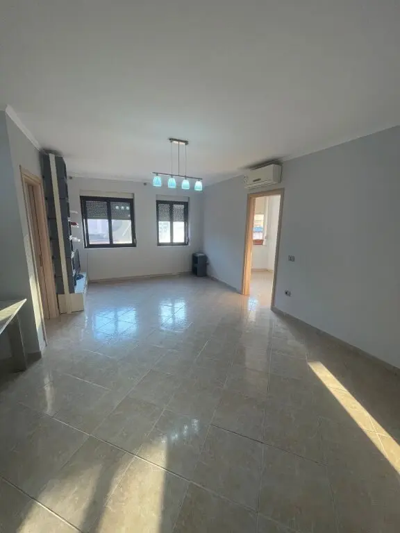 Apartament me qera në Blloku, Tiranë, 96 m²