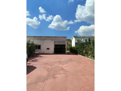 Warehouse for rent in Baldushk, Tirana, 892 m². Photo 1 of 6