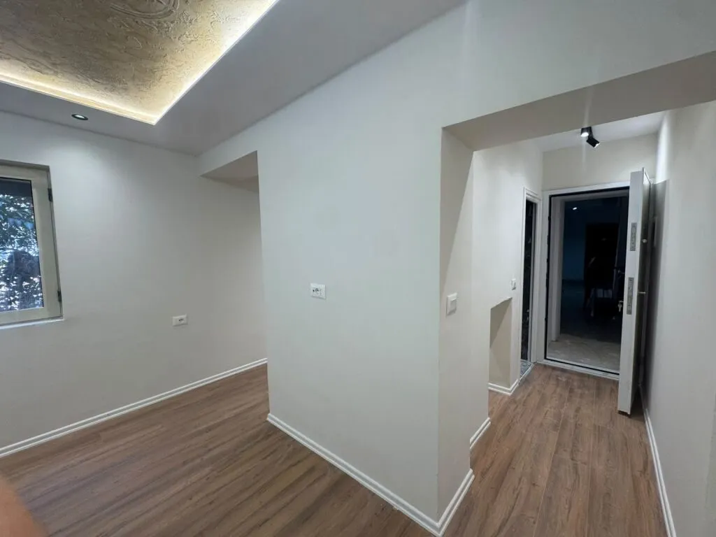 Studio for sale in Brraka, Tirana, 34 m². Photo 1 of 5