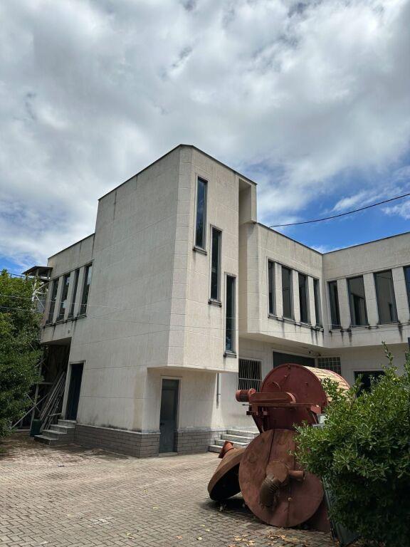 Ufficio in vendita a Ura e Dajlanit, Durazzo, 690 m²
