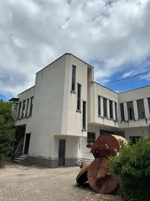 Zyrë në shitje në Ura e Dajlanit, Durrës, 690 m². Foto 1 nga 10