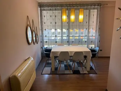 Apartament 2+1 me qera në Pallati me Shigjeta, Tiranë, 109 m². Foto 5 nga 12