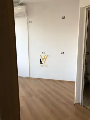 Ufficio in affitto a Bardhok Biba Branch, Tirana, 65 m². Foto 3 di 5