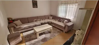 Vilë 2+1 me qera në Rruga Besa, Tiranë, 80 m². Foto 1 nga 6