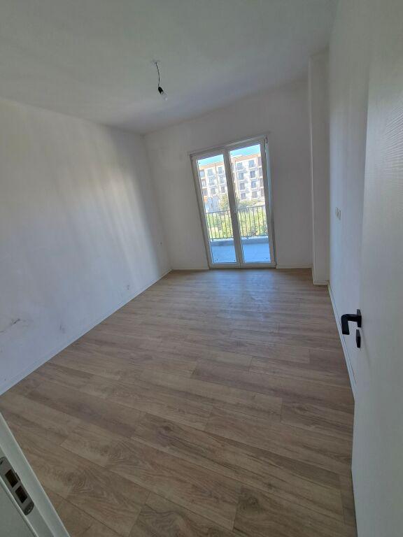 Apartament 2+1 në shitje në Rruga Paqesori, Kamëz, 111 m². Foto 9 nga 12