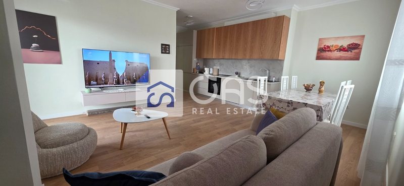 Apartament 2+1 me qera në Pazari i Ri, Tiranë, 98 m²