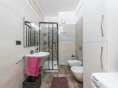 Appartamento 2+1 in affitto a Bulevardi Dyrrah, Durazzo, 114 m². Foto 5 di 8