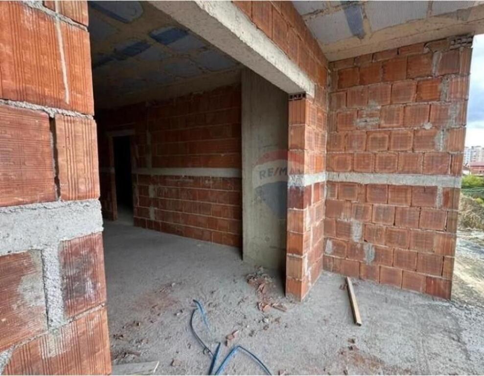 Apartment for sale in Ish Fusha e Aviacionit, Tirana, 78 m²
