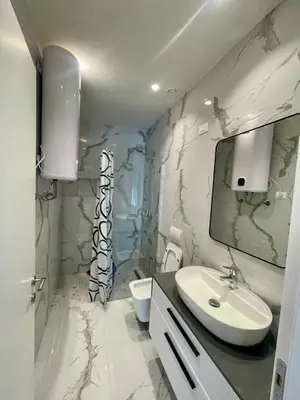 Apartament 2+1 me qera në Lake View Residences, Tiranë, 130 m². Foto 10 nga 11