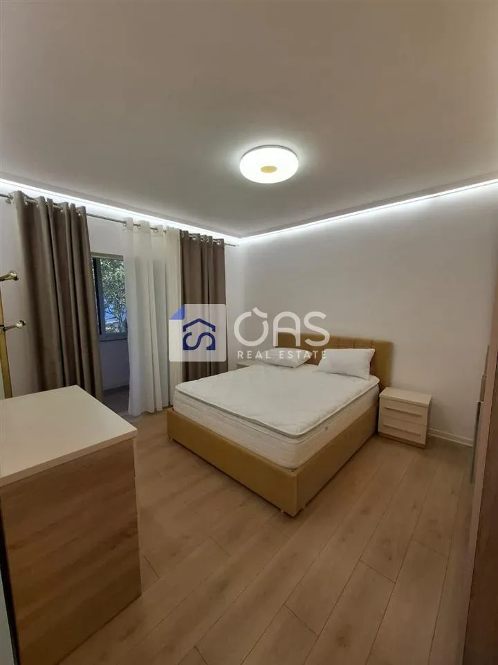 Apartament 1+1 me qera në Stacioni i Trenit, Tiranë, 60 m². Foto 1 nga 9