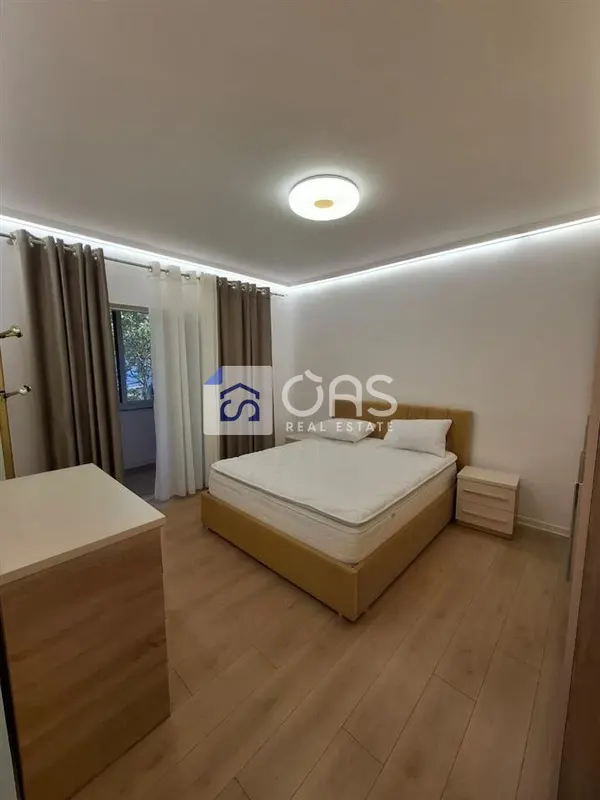 Apartament 1+1 me qera në Ish Stacioni Trenit, Tiranë, 60 m²