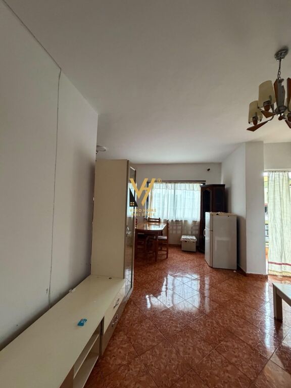 Apartment 2+1 for rent in Spitali QSUT, Tirana, 100 m². Photo 2 of 3